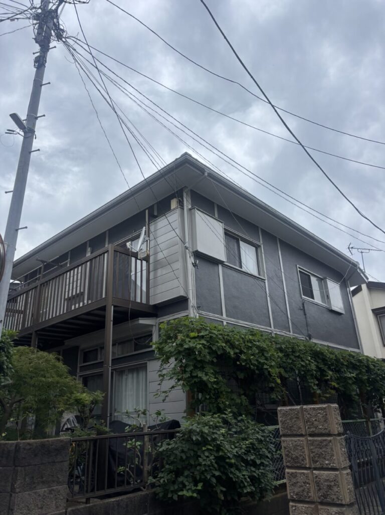 横浜市南区のモルタル住宅 外壁塗装・屋根塗装施工後 正面外観 アステック シリコンREVO1000-IR